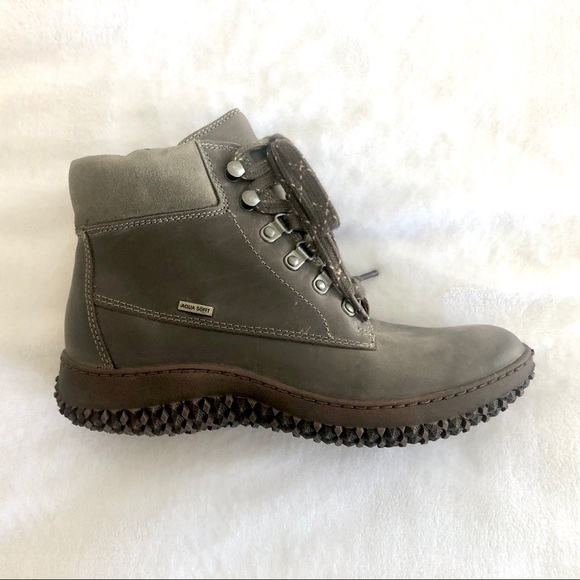 Sofft Shoes - Sofft Amoret Bootie Grey Size 7.5 New with Box